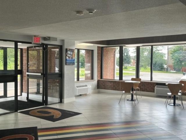 Studio 6 Suites East Syracuse Airport Buitenkant foto