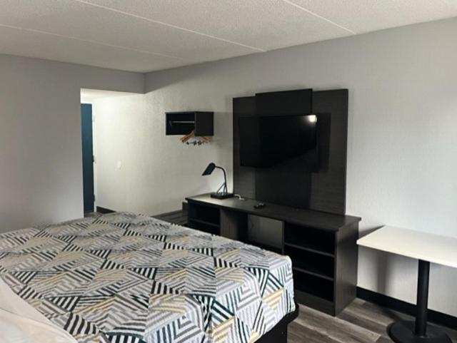 Studio 6 Suites East Syracuse Airport Buitenkant foto