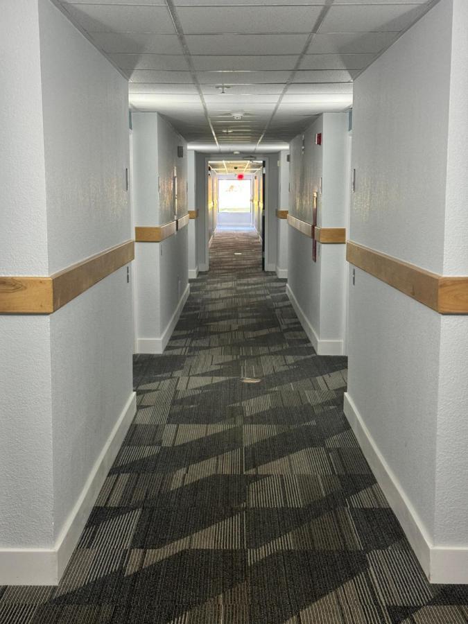 Studio 6 Suites East Syracuse Airport Buitenkant foto
