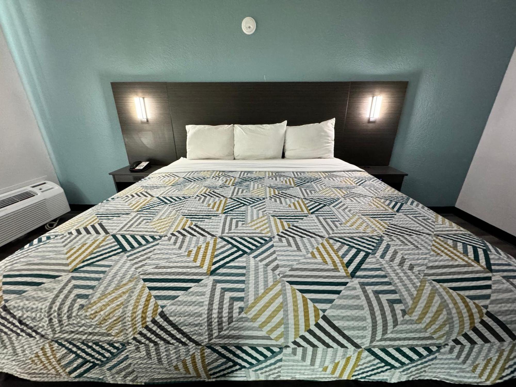Studio 6 Suites East Syracuse Airport Buitenkant foto