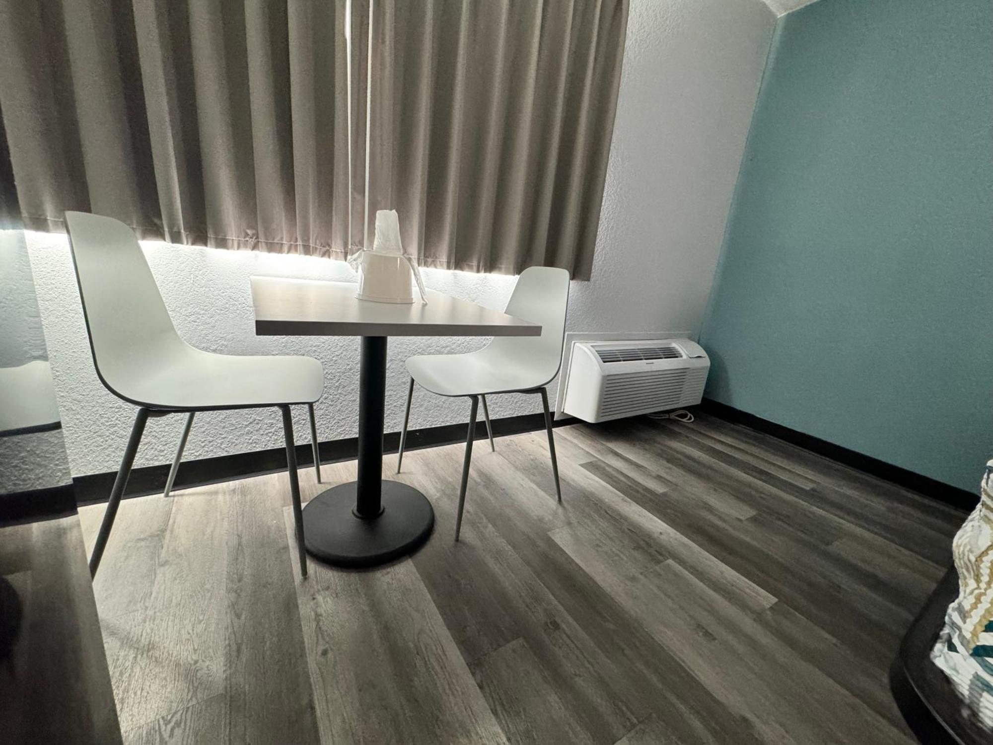 Studio 6 Suites East Syracuse Airport Buitenkant foto